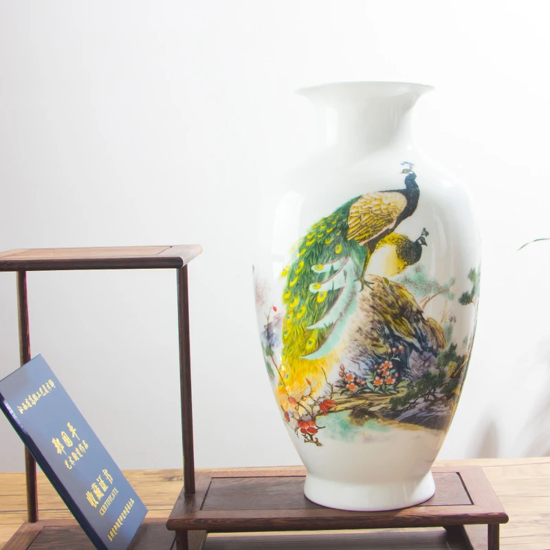 New Classical Pose Modern Fine Chinese Ceramic Vase Home