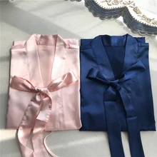 5 предметов в лоте; пользовательское имя Юбилей подарок на день рождения свадьба девичник вечерние свадебные подарки невесте шелковый атлас ночной халат