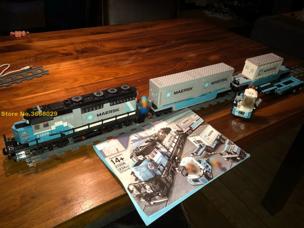 

21006 Technic MAERSK TRAIN Building Blocks Creative Model Bricks Educational Diy Model Kits Toy Gift Compatible Legoland 10219