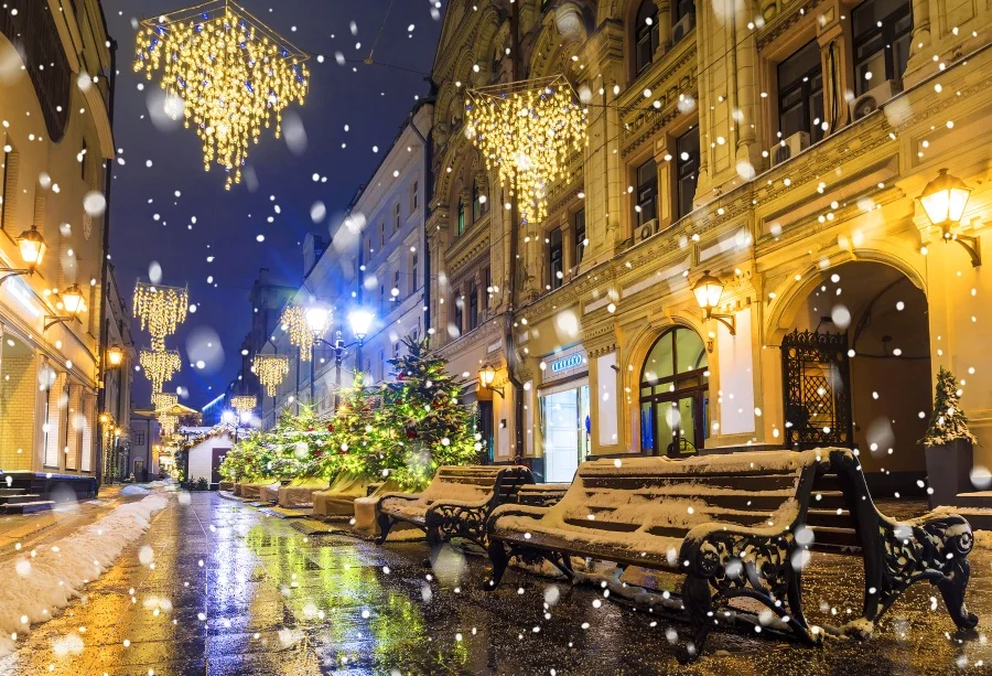 

Laeacco Vinyl Backdrop Old Town Light Snowflake Street Bokeh Child Night Winter Scenic Photo Background Photocall Photo Shoot