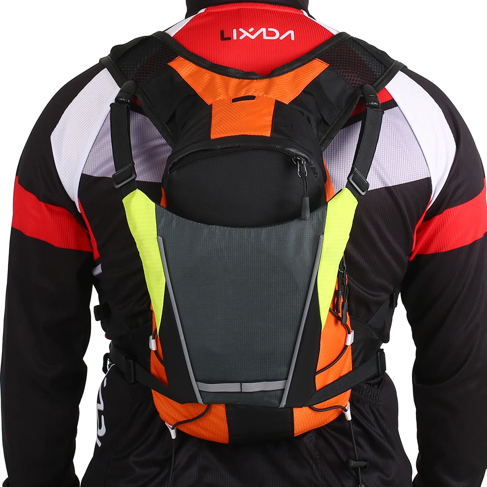 

Lixada LED Signal Light USB Rechargeable Reflective Backpack Attachment Clip Remote Control for Cycling Running Walking Jogging