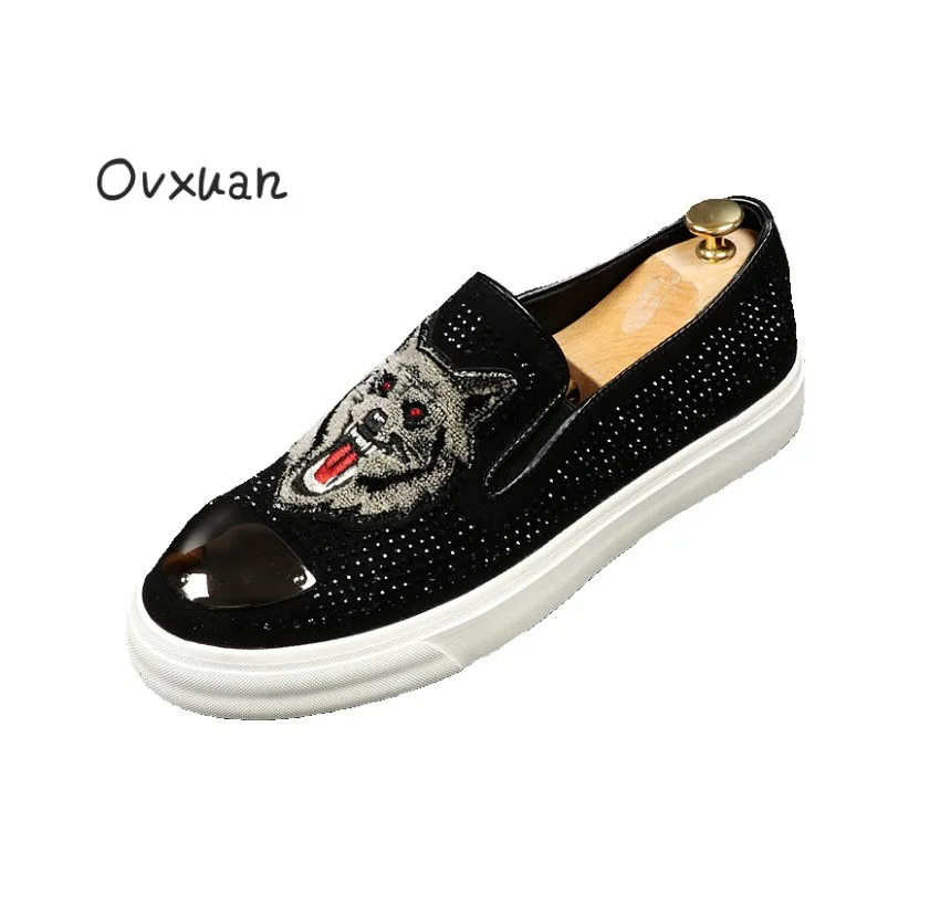 Men loafers Genuine Leather Diamond Surface Embroideried Wolf Face Metal Loafers for men Banquet & Prom Men Flats Dress Shoes