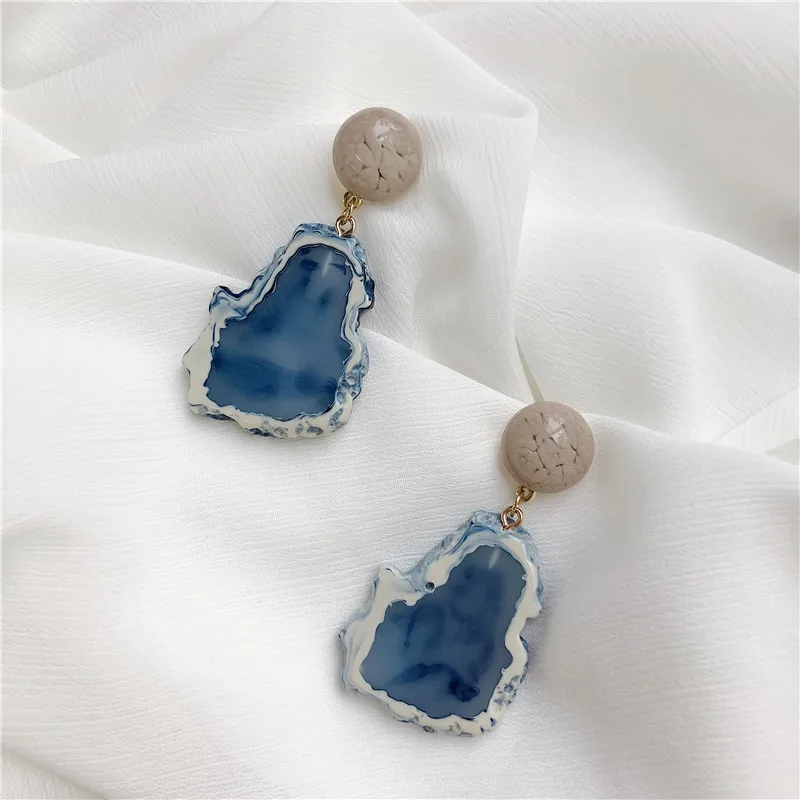 

8SEASONS New Design Geometric Irregular Marble Pattern Stone Resin Long Stud Earring for Women Girls Party Fashion Jewelry 1Pair