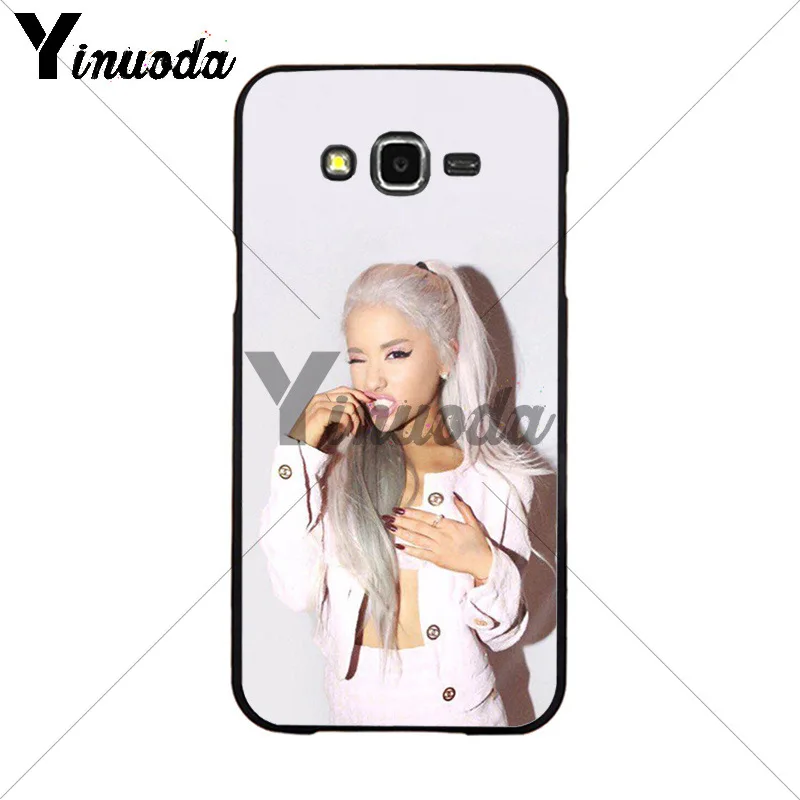 Cat Ar Ariana Grande