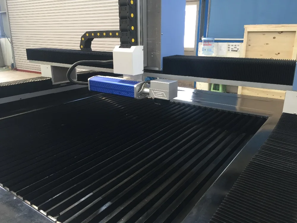 Large size fiber laser marking machine 1500*1500mm engraving area Large size fiber laser marking machine 1500*1500mm engraving area