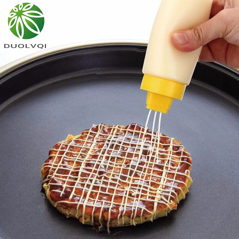 

Duolvqi Convenience Squeeze Sauce Bottle Cream Oil Silicone Cake Decoration Tools for the New Year 4 Holes useful kitchen tools