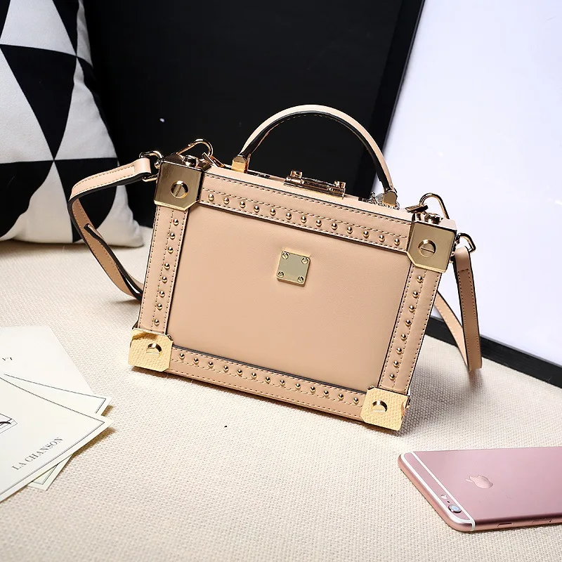 Europe and the United States fashion ladies leather box box vertical shoulder bag shoulder bag rivet diagonal leather square bag