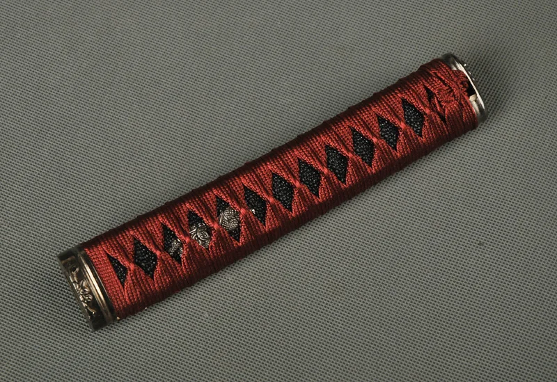 Красивая ручка Tsuka коричневый шелк Ито и имитация черной кожи сплава фучи Кашира