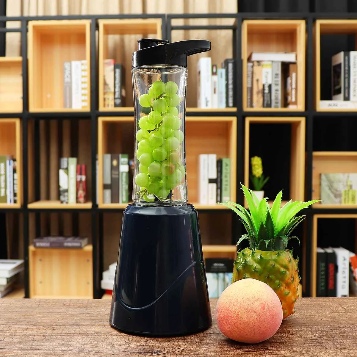 Синий Handhels Portable USB Electric Fruit Juicer Multifunction Mini Portable Home Smoothie maker bottle mix fruit blade jam - Цвет: Синий
