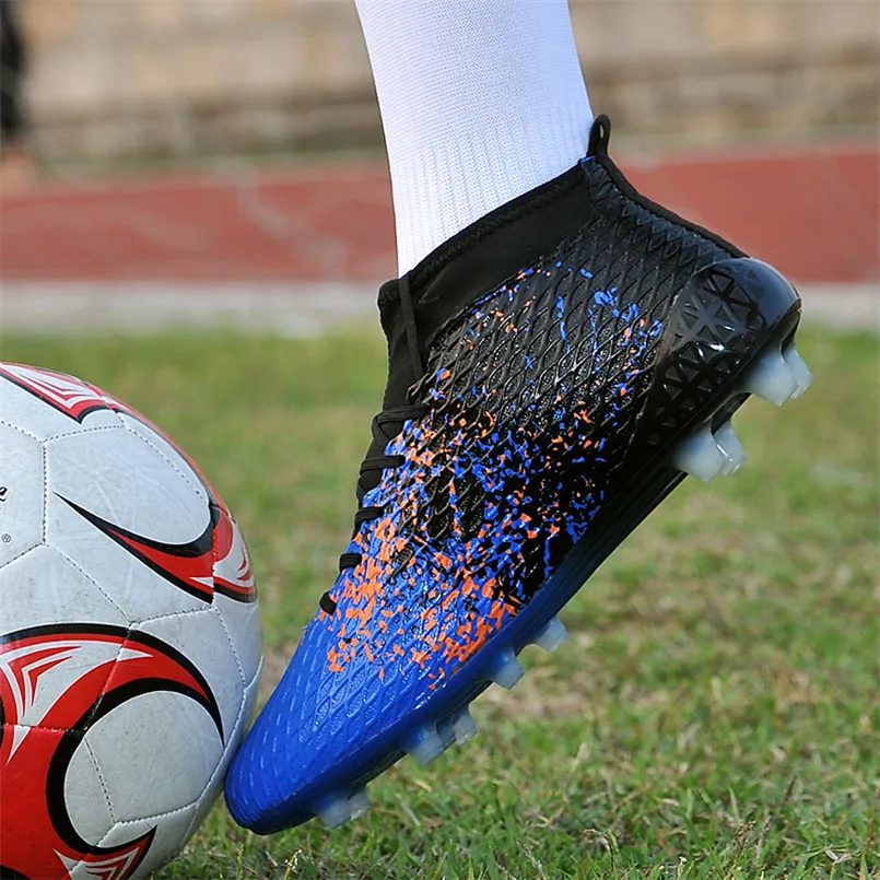 

FANCIHAWAY Men Football Boots FG HighTop Indoor Soccer Shoes Futsal Cleats Professional Training Sport Shoes Sneakers Size 39-44