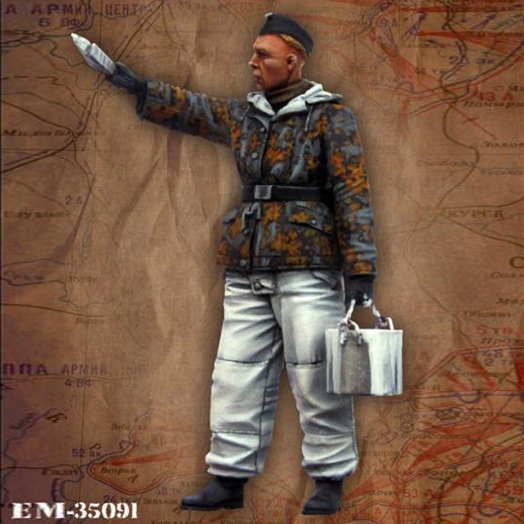 

1/35 World War II tank soldiers, Resin Model Soldier GK, WWII military themes, Unassembled and unpainted kit