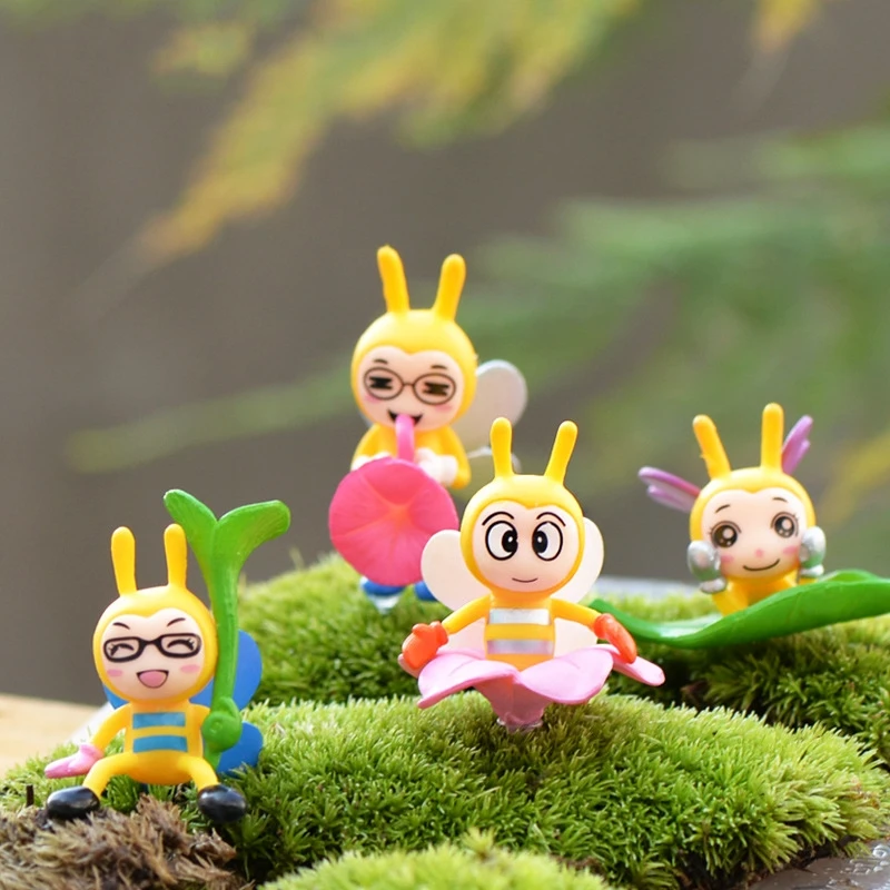 

New 1Pcs Cartoon Bee DIY Resin Fairy Garden Craft Decoration Miniature Micro Gnome Terrarium Gift F0100