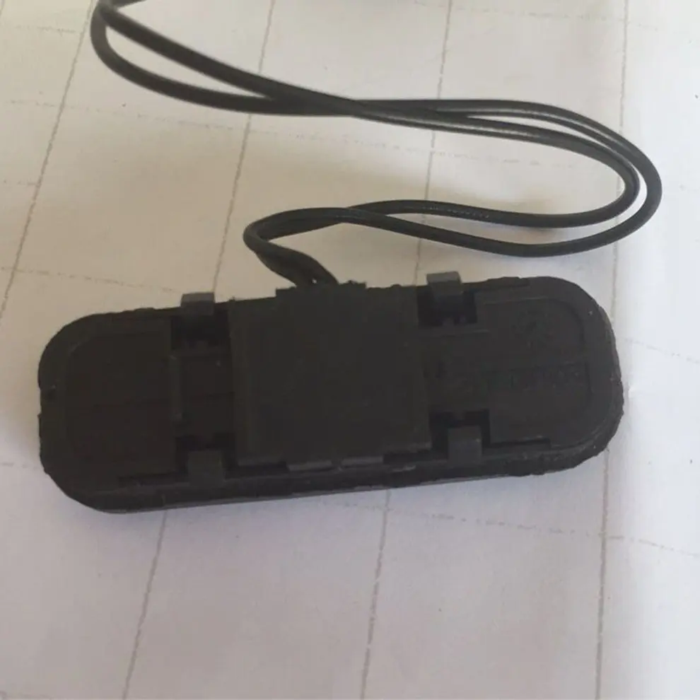 

Tailgate Release Switch For Chrysler Voyager/Grand Voyager RG