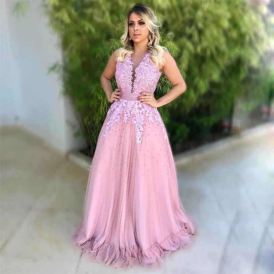 Vintage Pink Tulle Indian Prom Dresses Long Lace Beaded Illusion Back Evening Party Dress Button Covered Long Graduation Dresses