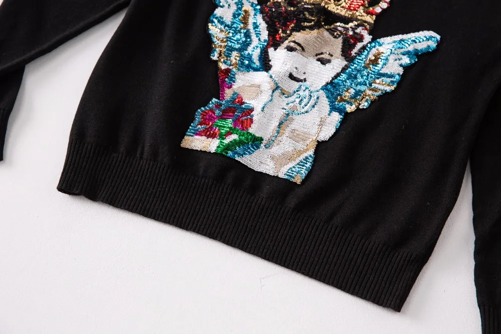 Europe Style 2018 Autumn New Arrival Fashion V Neck Full Sleeve Pullovers Sequined Character Black Sweatshirts Women