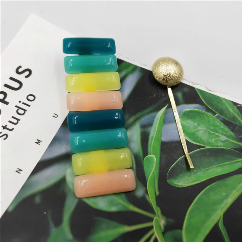 

FFWFF 4pcs/1Set Vintage Imitiation Squirrel Fairy Stainless Steel Hairpins Hair Accessories Houndstooth Button Pearl Hair Clips