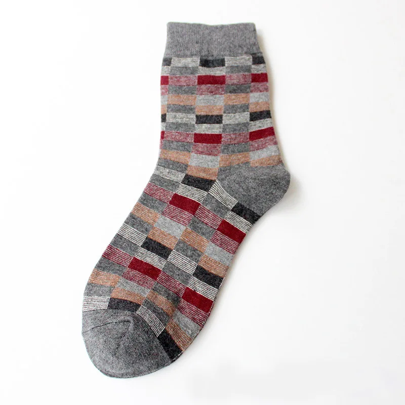Новые мужские хлопковые носки Осень-Зима корейские классические клетчатые носки - Цвет: Dark Gray