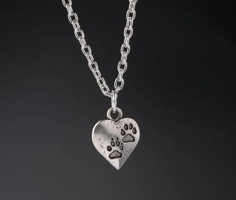 

1 Pcs Heart With Dog Paw Prints Pendant Necklaces Tibetan Silver Retro Charms Best Friend Fashion Jewelry Gift New