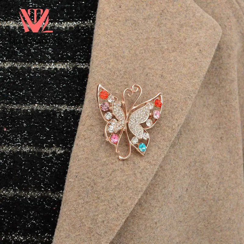 Wolf Brooch