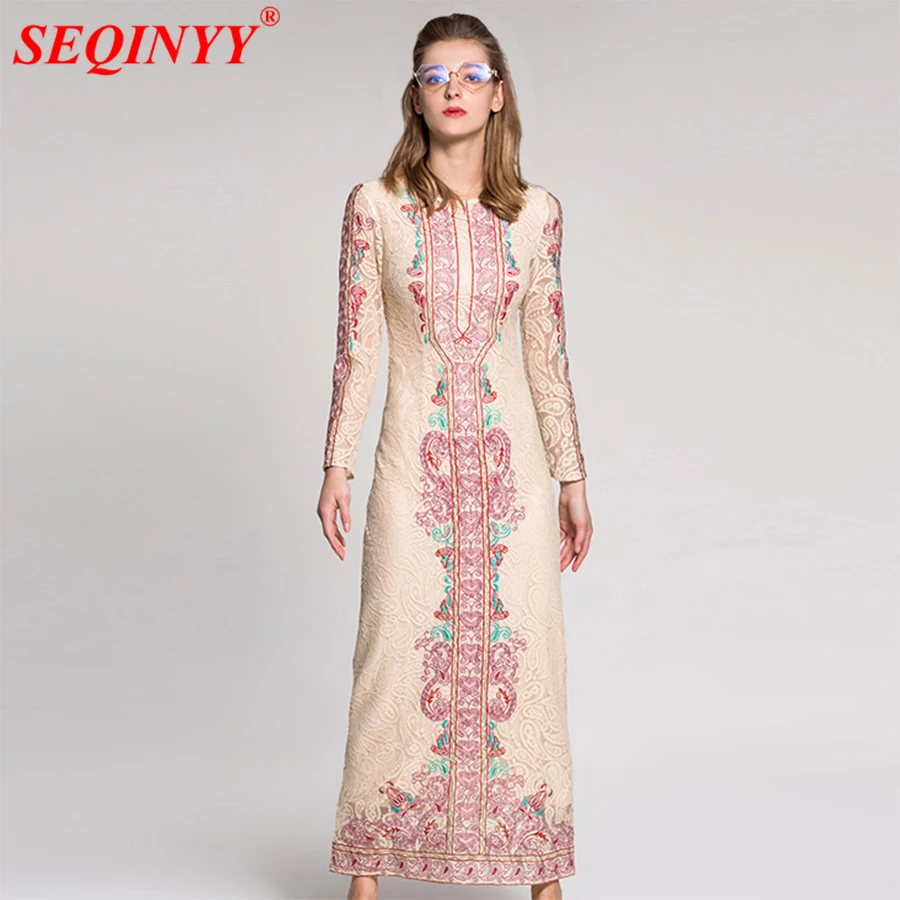 

Apricot Vintage Lace Dress Women 2018 Spring New Long Sleeve Hollow Out Heavy Work Floral Embroidery Package Hip Slim Long Dress