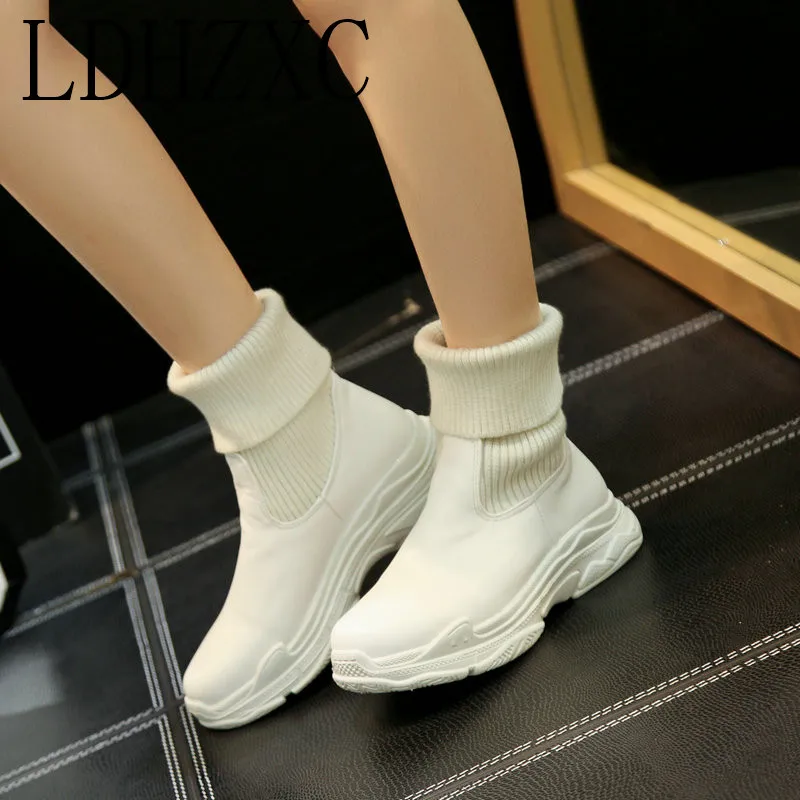 

LDHZXC Women Boots Fashion Round Toe Wdges Heel All Match Slip-on Platform Winter Boots Women Shoes Boots Size 34-43