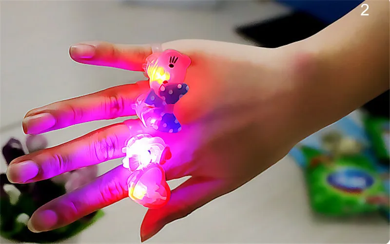 5 шт. детский мультяшный светодиодный светильник, светящееся кольцо на палец, электронное кольцо на Рождество, Хэллоуин, детские забавные игрушки, подарки для детей