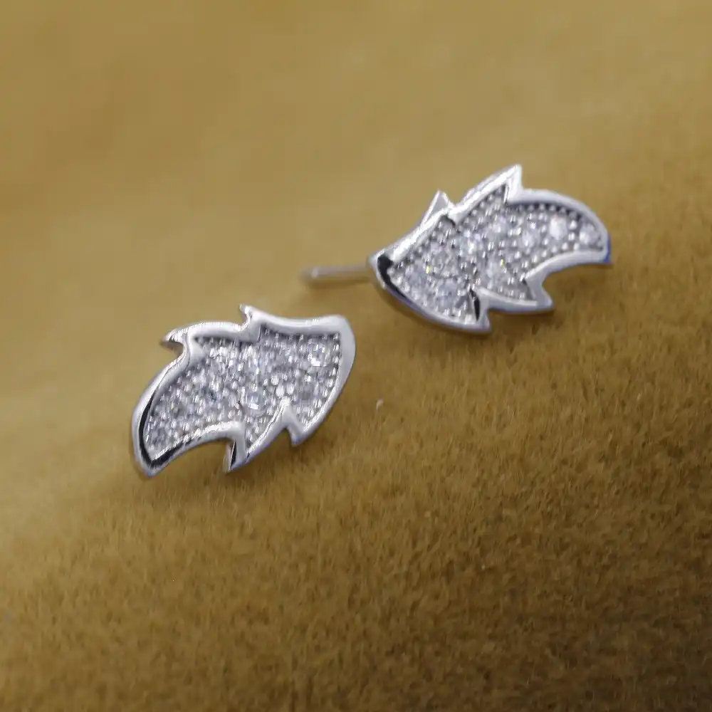 Новый Бесплатная доставка изделия действительно 925 серебро клевера серьги круглые набор циркон цветок и листья серебряные серьги