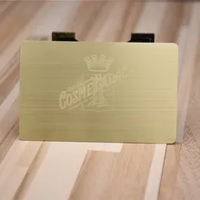 Стандартная Золотая матовая металлическая карта, напечатанная HBL-PRINT.COM, мы печатаем дизайн, мы отправляем