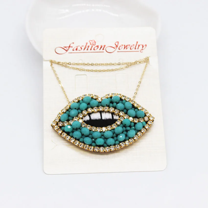 

New fashion luxury rhinestone large particles rice beads big lips necklace travel commemorative wild necklace accessories 1001