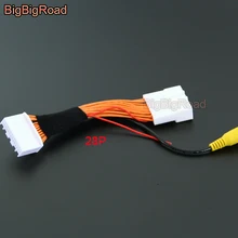 BigBigRoad Car Rear View Camera Adapter Cable 28pins For Toyota RAV4 RAV-4 Corolla Reiz 2014 2015 2016 2017 with RCA Connector