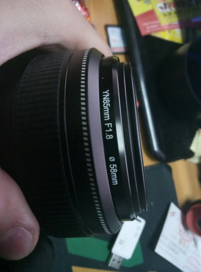 YONGNUO YN85mm F1.8 AF/MF Средний телеобъектив для Canon, полный срок ручной фокусировки объектива для 7DII 650D 5 DIII EOS камеры