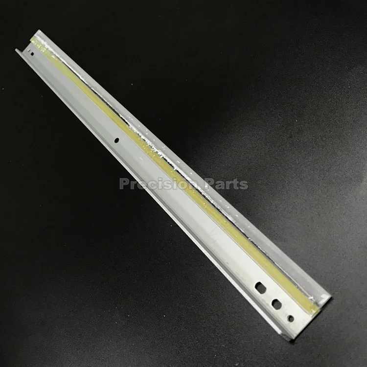 C7055 (3)