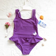 Летний купальный костюм для малышей; Купальник для девочек; детская одежда; модная пляжная одежда; цельный фиолетовый купальный костюм; однотонная детская одежда для пляжа