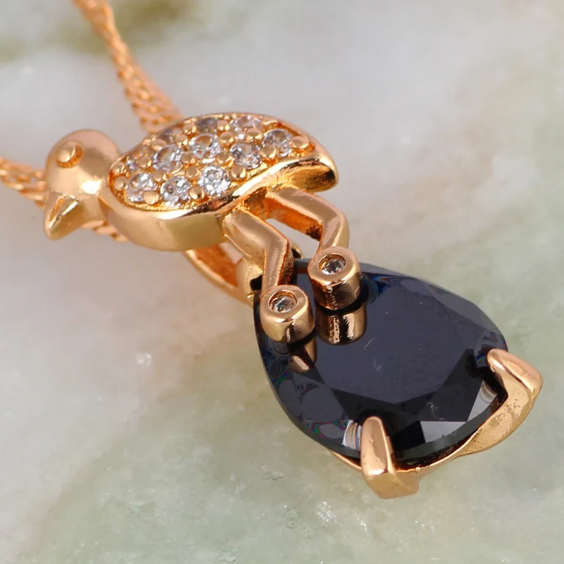 

Fashion Jewelry Black Onyx White zircon 18K Yellow gold plated Necklaces & pendants JP040