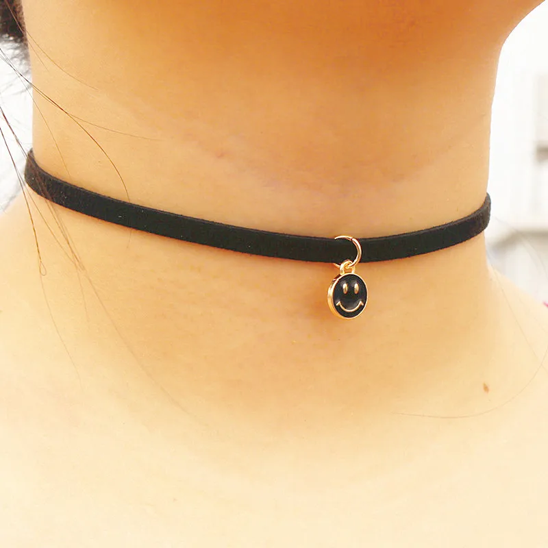 

N985 Smile Face Choker Necklaces Women Black Velvet Suede Leather Chain Short Collares Fashion Jewelry Gothic 90's Bijoux Punk