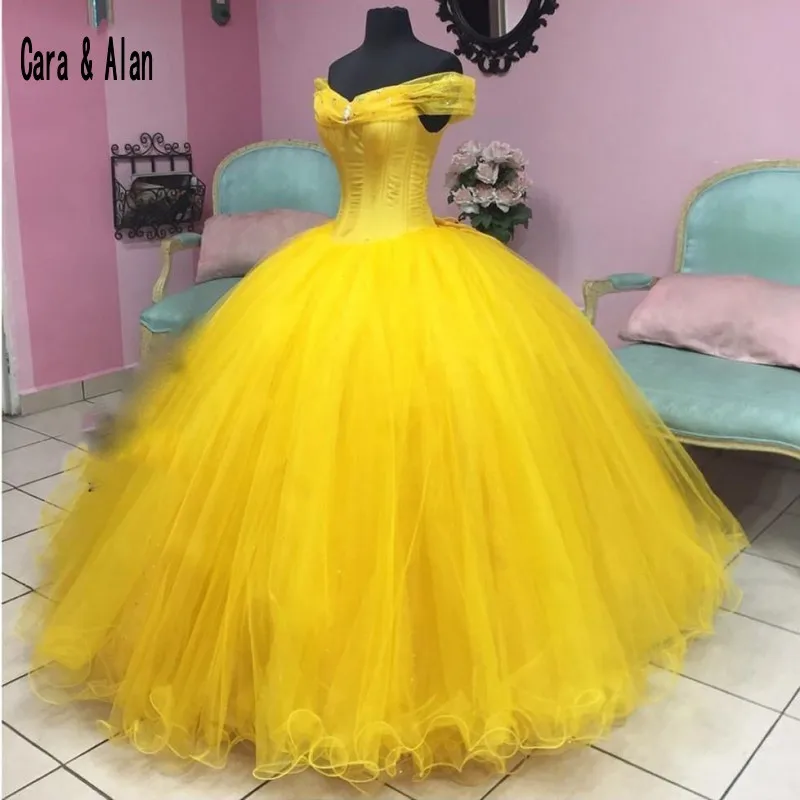 

Princess Yellow Tutu Ball Gown Prom Dresses For Pretty Lady To Party Vintage Ruffles Off Shoulder Plus Size Evening Gowns