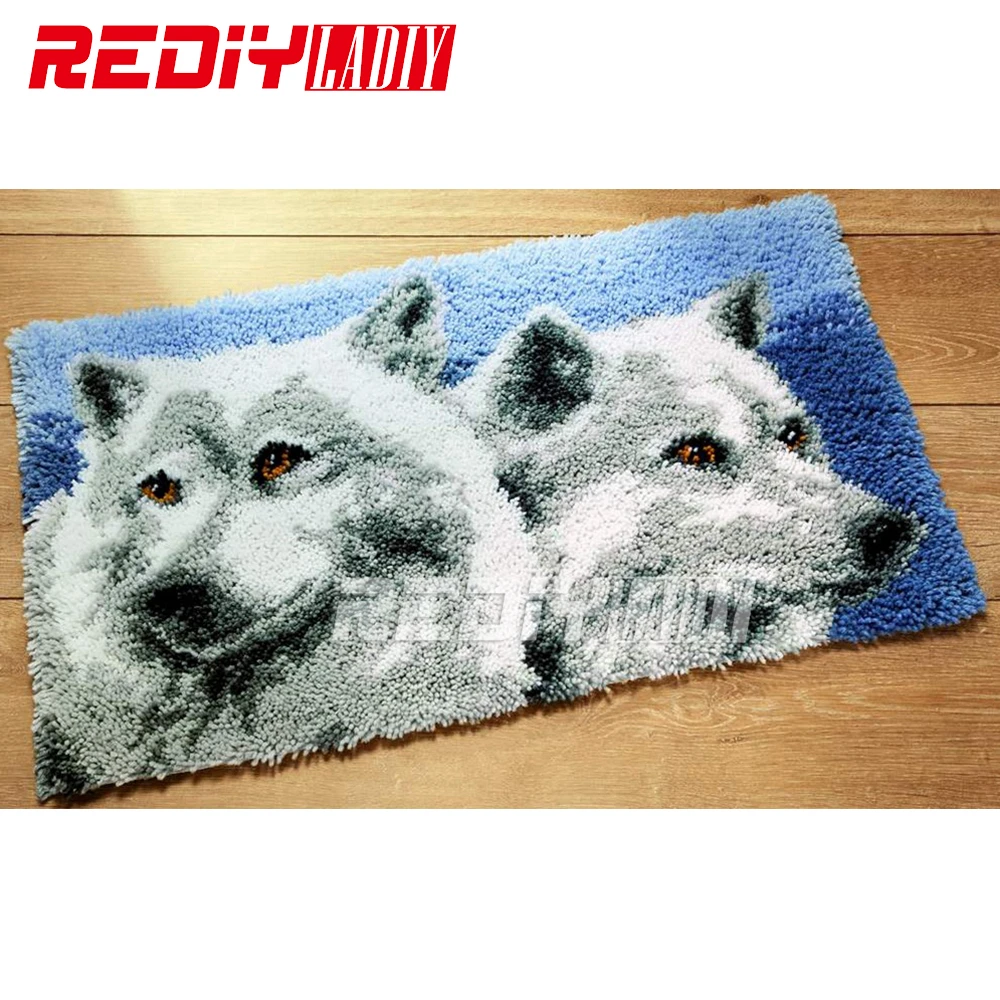 

Hot Latch Hook Rug Kits DIY Needlework Unfinished Crocheting Rug Yarn Cushion Mat Wolf Brothers Embroidery Carpet Free Shipping