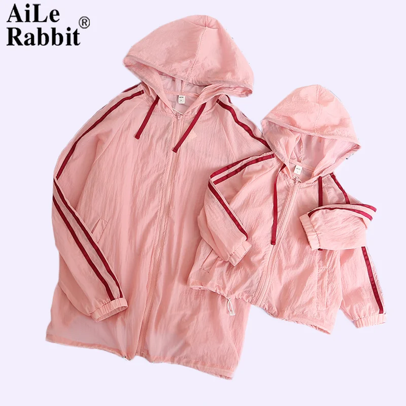 

AiLe Rabbit 2018 New Parenting Jacket Women's Candy Candy Jacket Sunscreen Trench Coat Girls Mommy Candy Color Top Kidswear