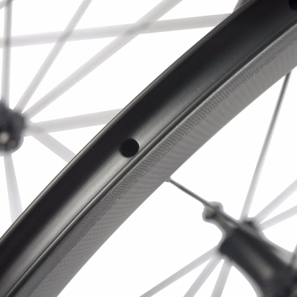 Top Ceramic R7 Hub Carbon Wheels 50mm Bicycle Wheels 700C Road Bike Compatible Clincher Carbon Wheelset 8 Top Ceramic R7 Hub Carbon Wheels 50mm Bicycle Wheels 700C Road Bike Compatible Clincher Carbon Wheelset 8