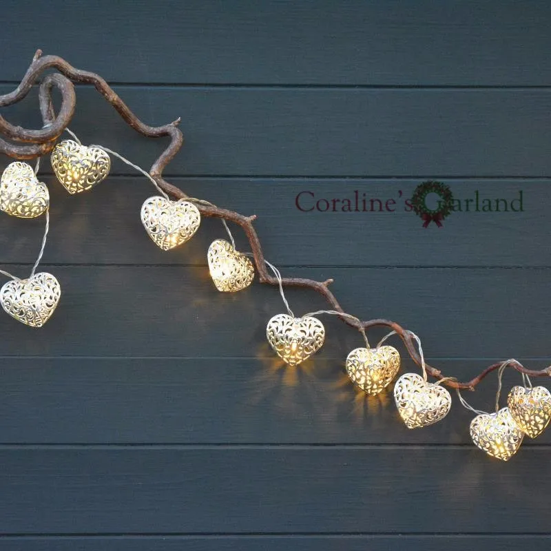 BO-LED-filigree-heart-lights-zoom