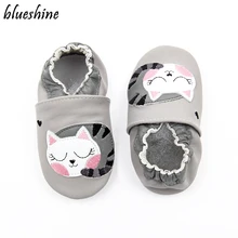 Тапочки из мягкой кожи с мультипликационным принтом «ленивый кот» для маленьких мальчиков и девочек 0-6, 6-12, 12-18 месяцев; обувь для малышей; Zapatos; обувь для малышей