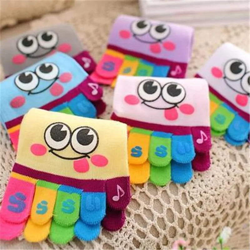 

1 Pair Women Cute Cotton Five Toe Socks Girls Casual Cartoon Smile Finger Socks Female Silicone Socks
