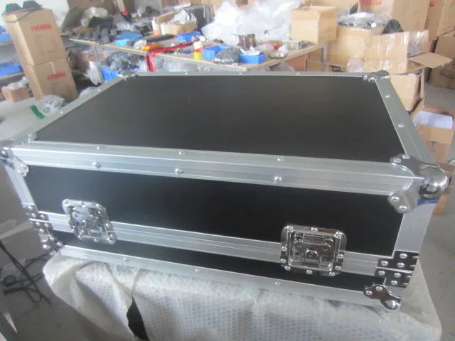 

Flight case Titan software tiger touch lighting console 2048 DMX Channel stage light dj controller for moving head light