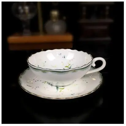Золотой послеобеденный чайный комплект из чашки и блюдца Кофейная Кружка горшок набор чайный поднос подарок для невесты - Цвет: B