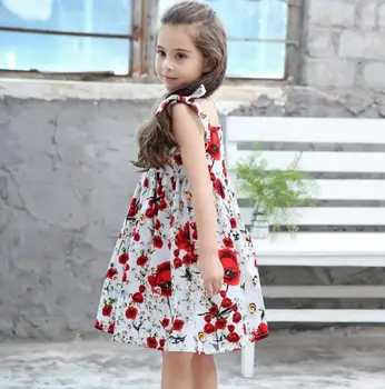 

2019 European and American girls retro print dress sleeveless slings Mori floral small fresh sweet bow beach dress tide