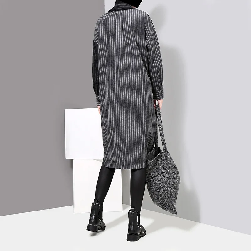 [EAM] 2019 New Spring Winter Lapel Long Sleeve Solid Color Striped Split Joint Loose Big Size Dress Women Fashion Tide JD394