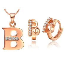 

Women Men A B C D E F G H I J K L M N O P Q R S T U V W X Y Z 26 Letter Pendant Necklace Crystal Jewelry 18k Rose Gold Plated