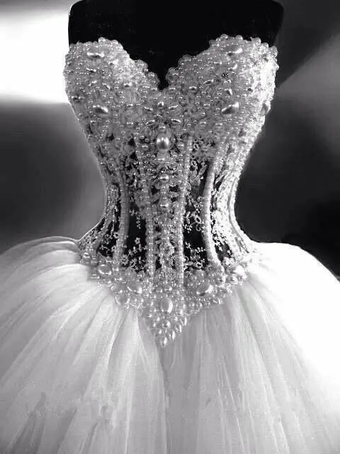 Luxurious-Bling-Strapless-Wedding-dresses-Corset-Bodice-Sheer-Bridal-Ball-Crystal-Pearl-Beads-Rhinestones-Tulle-Wedding (2)