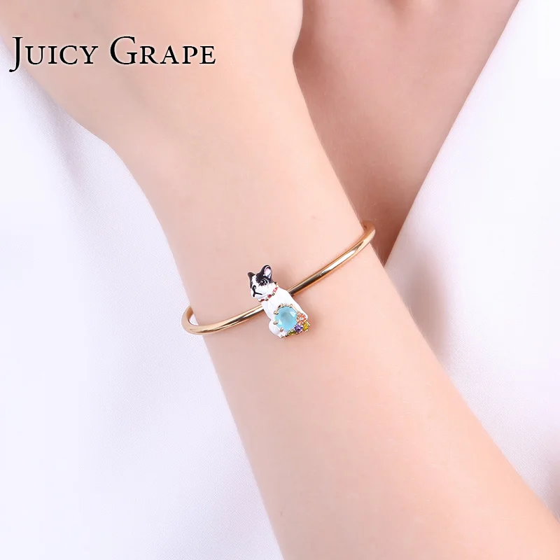 

Belgium Bulldog Animal Anime Bracelet Women Noble Graceful