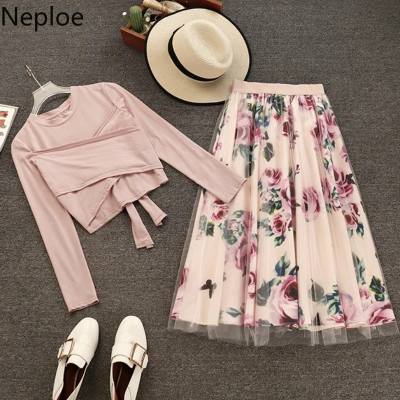 

Neploe Summer 2019 Women 2 Piece Outfits Solid Bow Patchwork O-Neck Long Sleeve Blouse+ Flower Print Mesh Long Skirts 43740